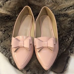 Pink flats Sz 9 bow front